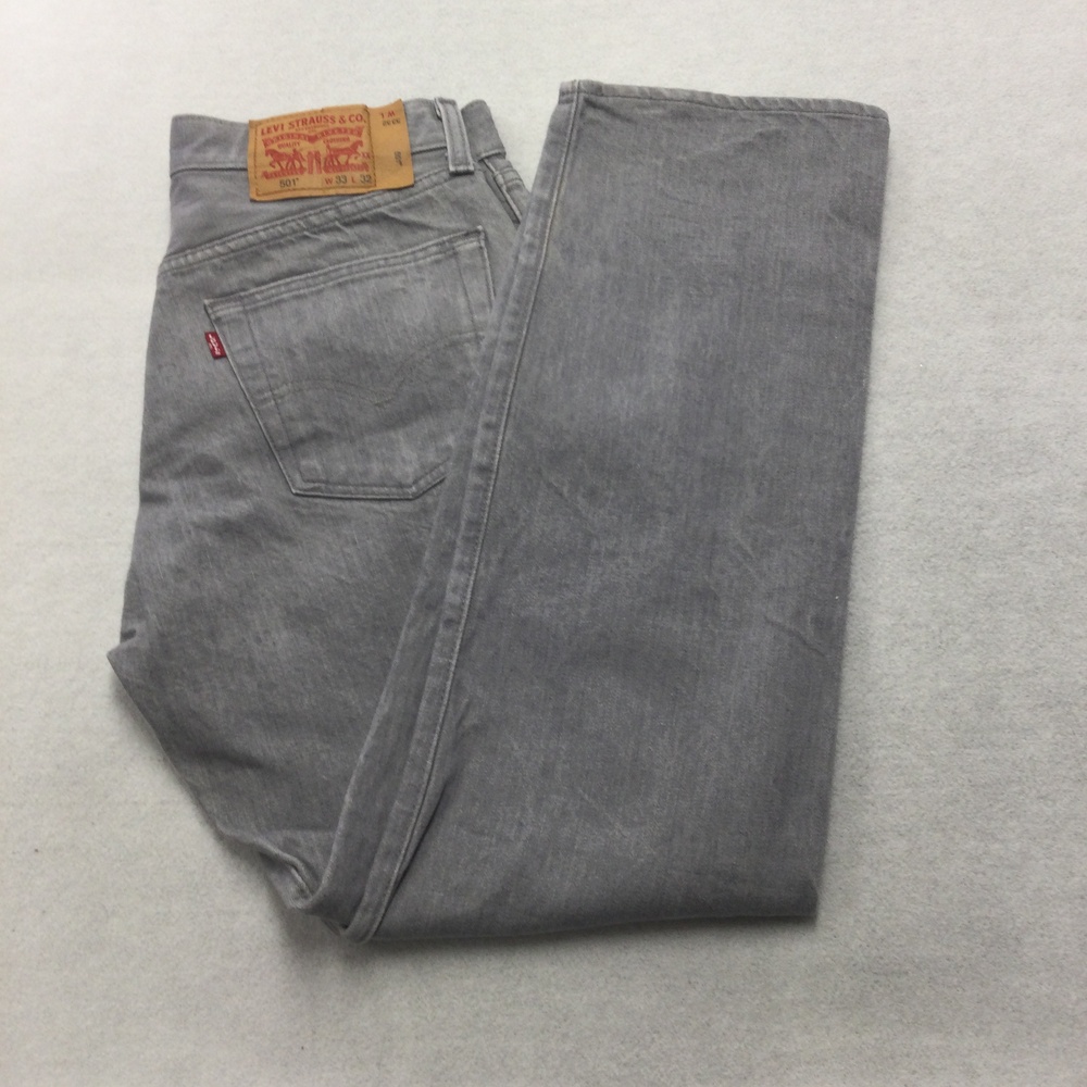 Levis 501 Jeans Mens 33x32 Gray Wash Straight Leg Denim Button Fly Casual
